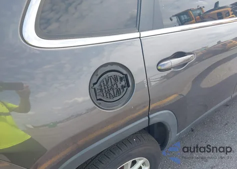 2014 Jeep Cherokee Latitude z USA, uszkodzony, nr VIN 1C4PJMCBXEW166837